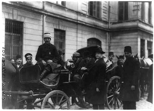 [Frances Benjamin Johnston in carriage, in Constantinople]