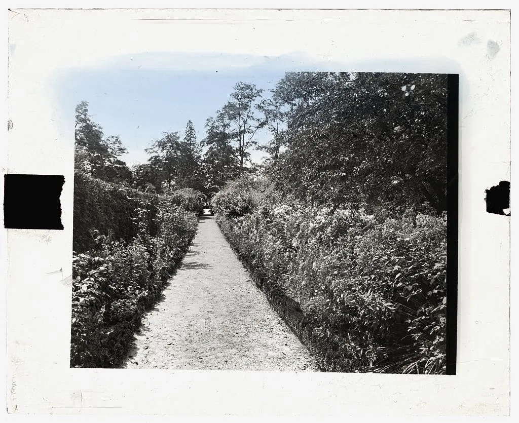 ["Indian Hill Farm," Moseley Family, West Newbury, Massachusetts.…, Massachusetts, West Newbury, 1920