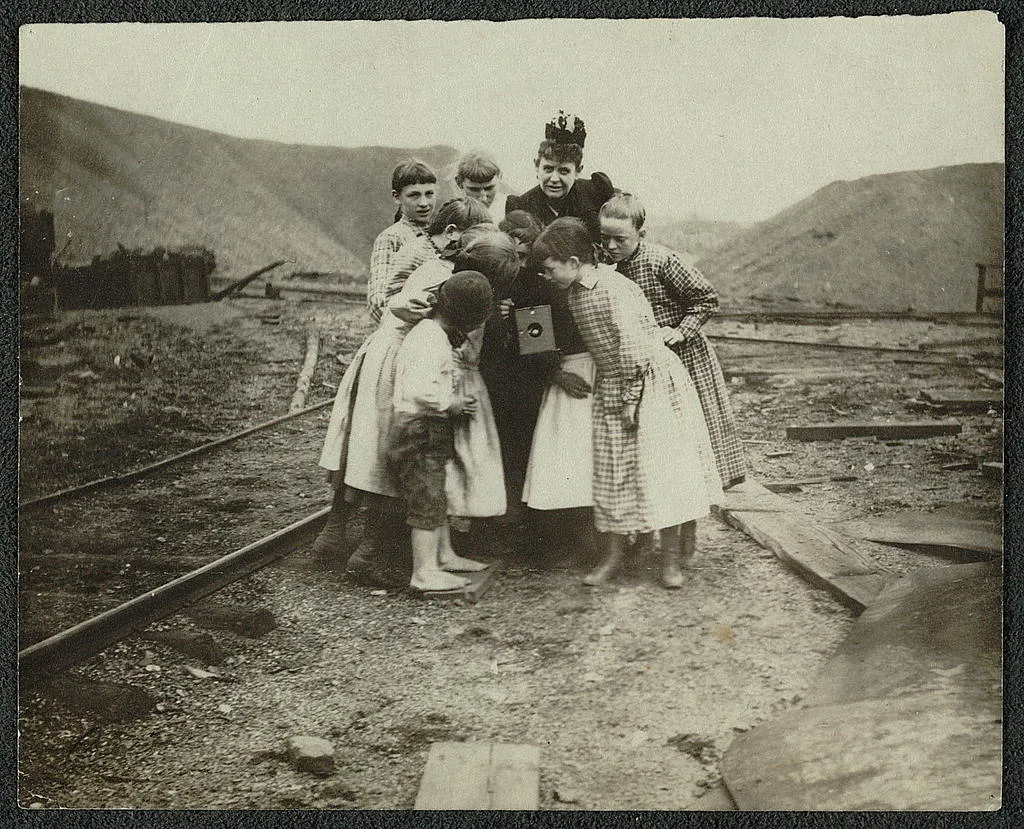 A Kodak creates a sensation, 1890